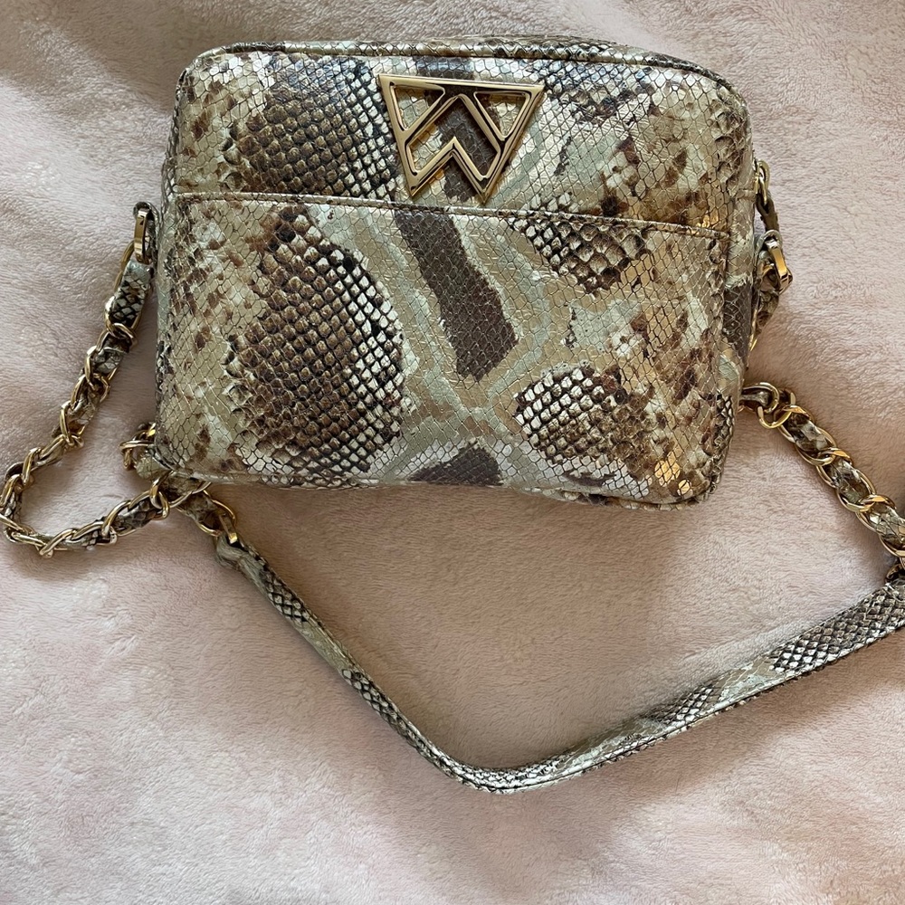 Kelly Wynne snakeskin bag